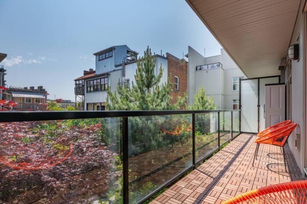 Clean 3Rd Floor Executive 1 Bedroom Apt In Old Town China Town Βικτώρια Εξωτερικό φωτογραφία