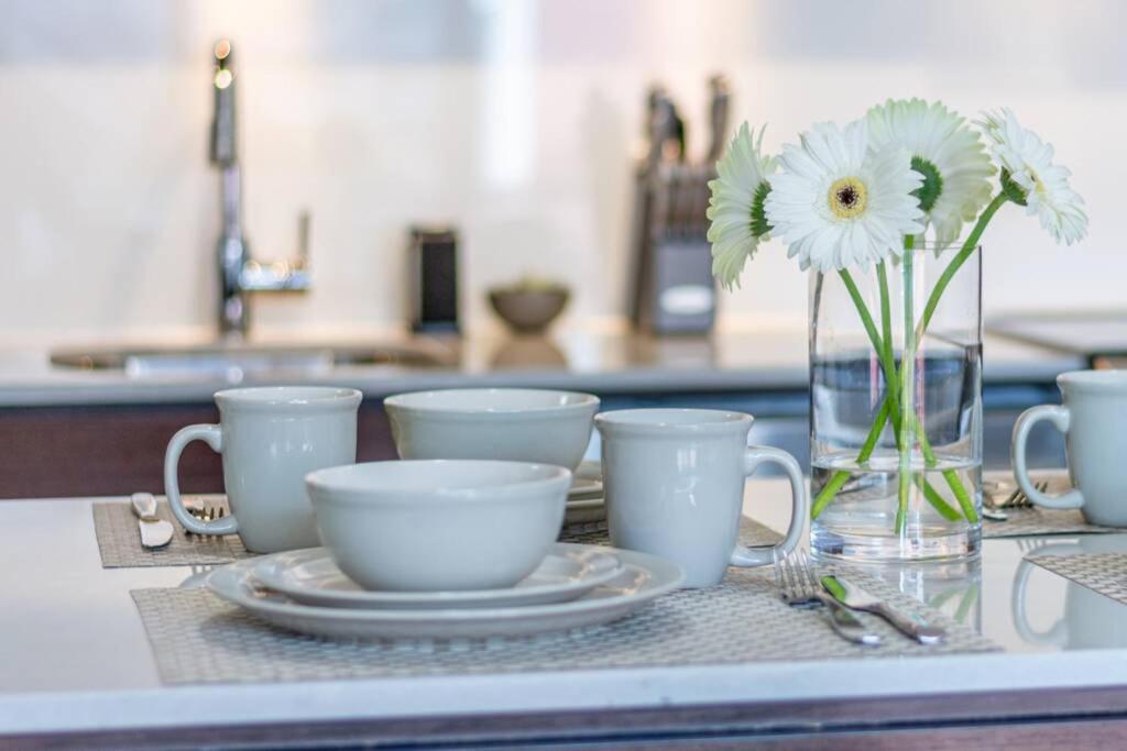 Clean 3Rd Floor Executive 1 Bedroom Apt In Old Town China Town Βικτώρια Εξωτερικό φωτογραφία