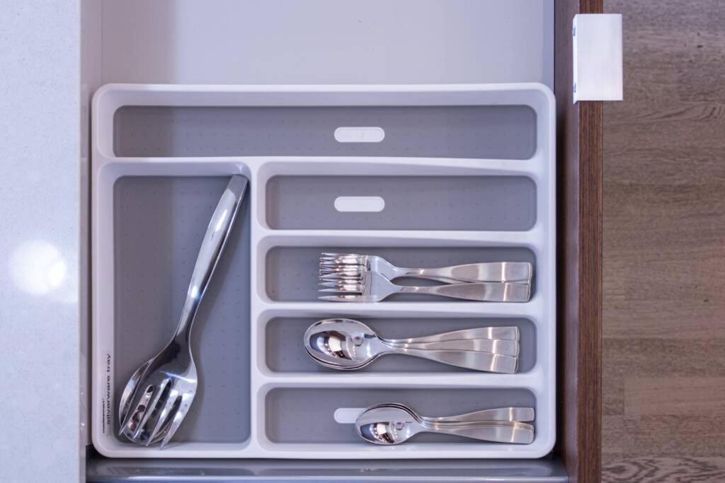 Clean 3Rd Floor Executive 1 Bedroom Apt In Old Town China Town Βικτώρια Εξωτερικό φωτογραφία